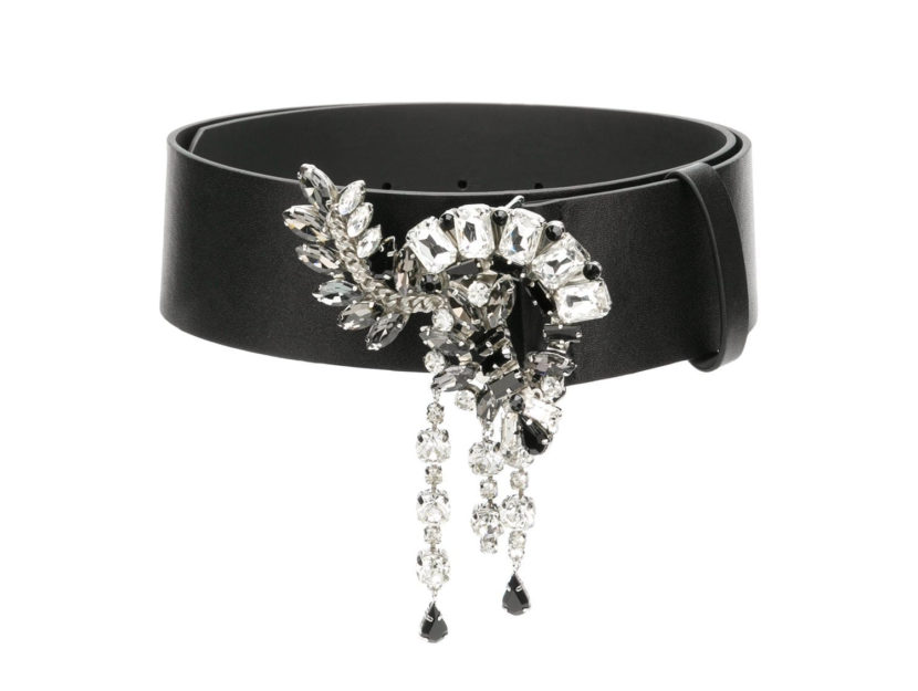 <p>Cintura a vita alta con gioielli e pietre preziose (PINKO)</p><p><em>Credits: Farfetch</em></p>