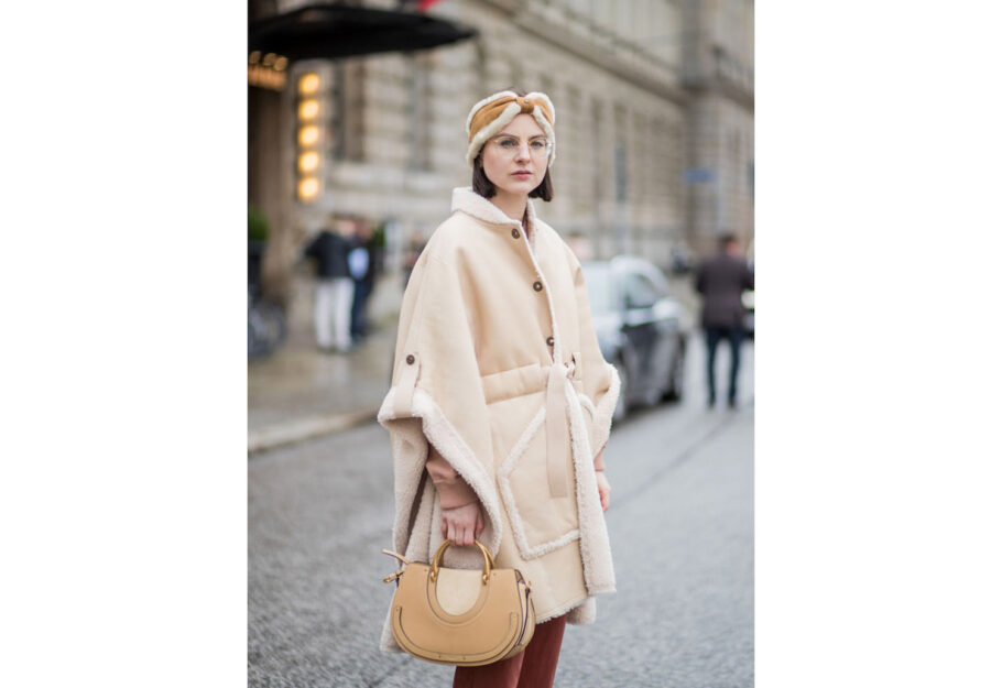 <p>Cappa di shearling per il grande freddo</p>