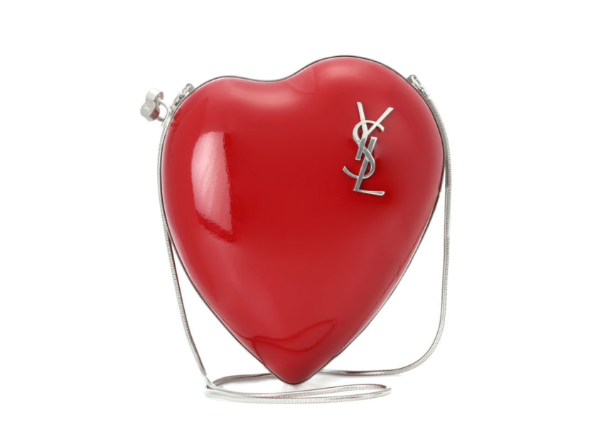 <p>Clutch a forma di cuore con catena chain (YVES SAINT LAURENT)</p>