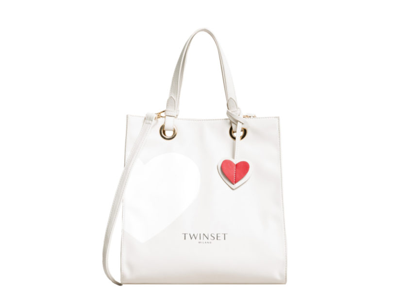 <p>Shoulder bag bianca con charm a cuore (TWINSET)</p>