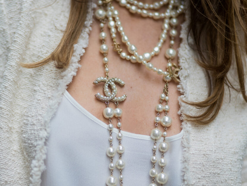 <p>Collana multifilo con le perle</p>