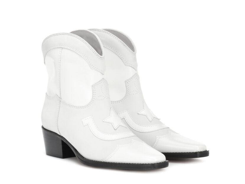 <p>Stivaletti modello texano intinti nel bianco con tacco medio (GANNI)</p>