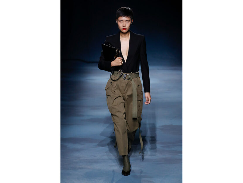 <p>Cargo da sera sfilano per l'estate 2019 (GIVENCHY).</p>
