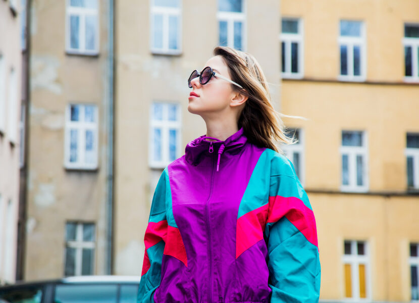 Moda anni 90: i capi e gli accessori tornati di tendenza ...