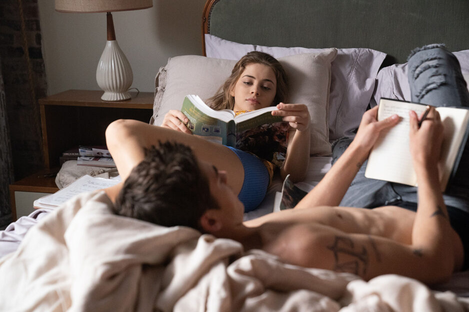 <p>Josephine Langford, che in "After" interpreta Tessa, è sorella di Katherine (protagonista di "Tredici"); Hero Fiennes (nei panni di Hardin) è nipote di Ralph e Joseph Fiennes</p>