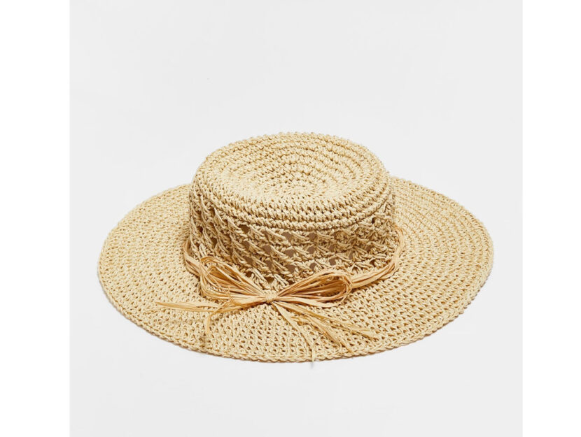 <p>Cappello in paglia a tesa larga (STRADIVARIUS)</p>