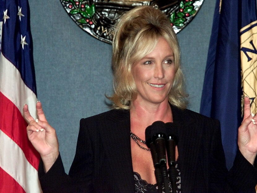 <p><span>L’avvocato Erin Brockovich (interpretata nel film omonimo da Julia Roberts) nel 2001</span></p>