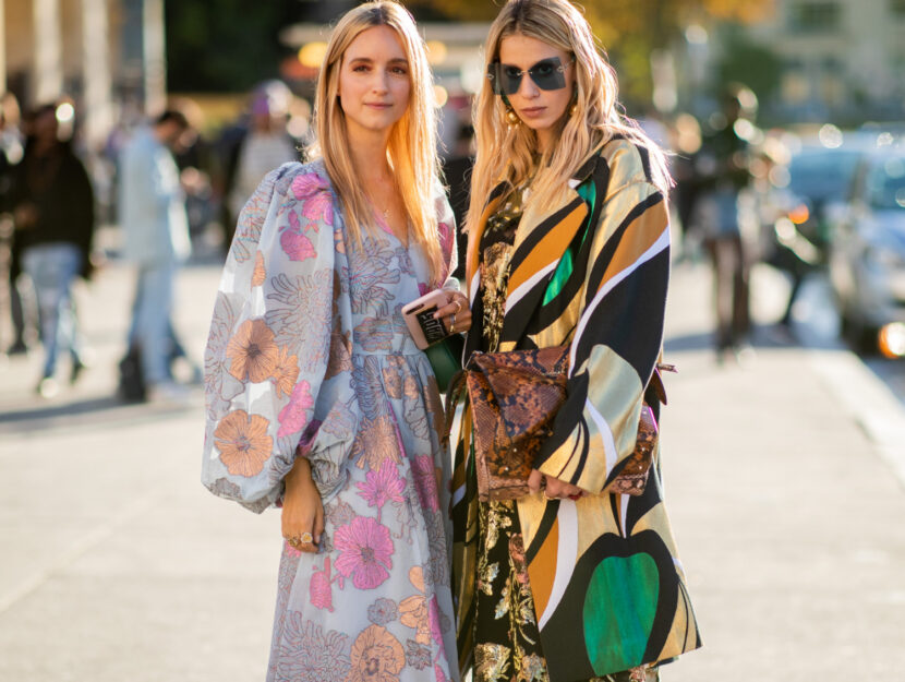 <p>I long dress in stile boho-chic hanno i fiori a profusione</p>