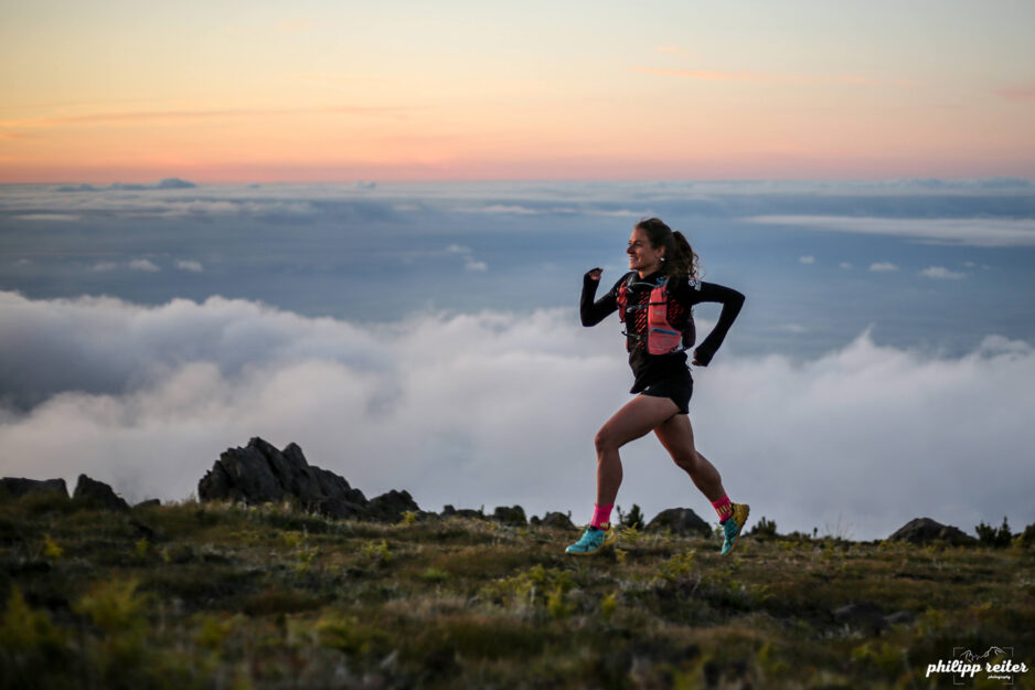 <p>Hilary Gerardi, atleta Scarpa, 32 anni, statunitense d’origine e francese d’adozione, campionessa mondiale del circuito Skyrunner world series</p>