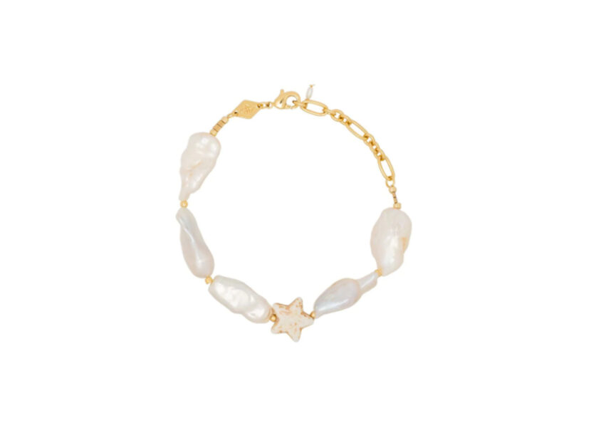 <p>Bracciale con perle e stella al centro (ANNA LUI)</p>