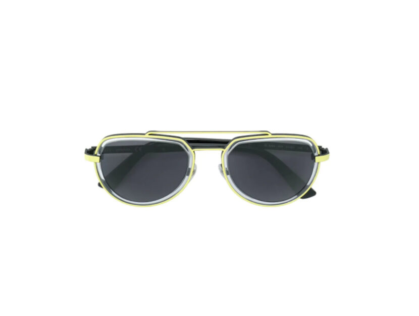 <p>Occhiali da sole modello aviatore con lenti scure (DIESEL)</p>