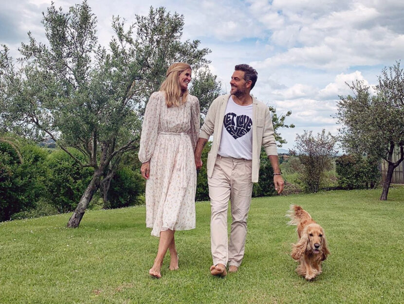 <p>Daniele Bossari con la moglie Filippa Lagerback, 46 anni: hanno una figlia 16enne, Stella.</p><p>Conduttore storico di MTV e di Italia 1, Daniele Bossari ha presentato programmi cult come <em>Top of the pops</em>, <em>Festivalbar</em>, <em>Furore</em>.</p>