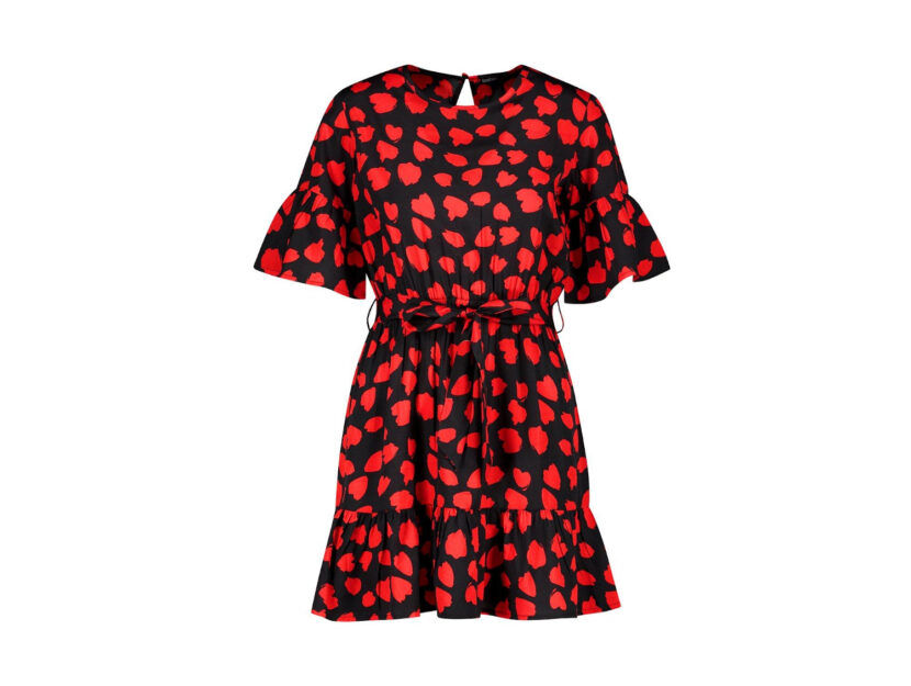 <p>Mini dress nero con la stampa di petali rossi (BOOHOO)</p>