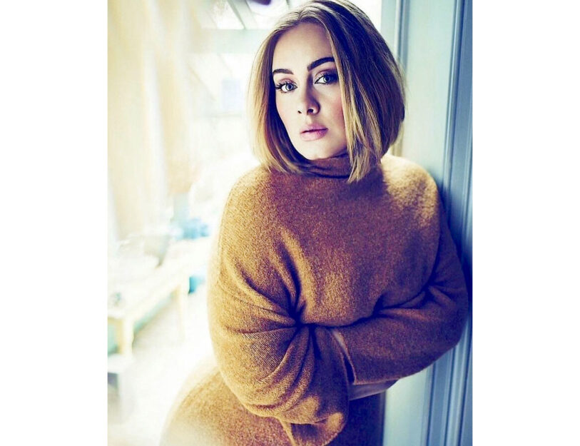 <p>Adele *dopo* aver intrapreso un programma che le ha permesso di perdere peso</p>