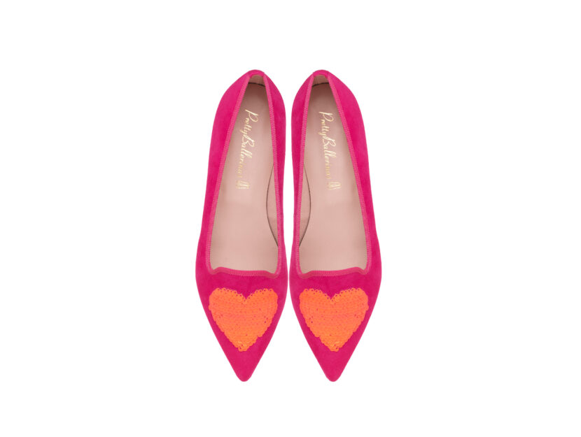 <p>Ballerine a punta fucsia con cuori rossi (PRETTY BALLERINAS)</p>