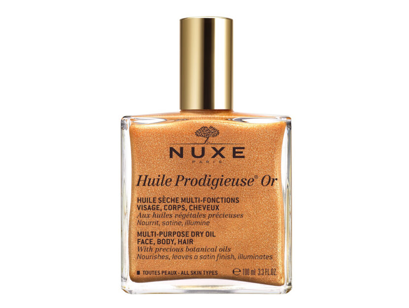 <p><em><strong>Nuxe Huile Prodigieuse Or</strong></em> è la versione scintillante dell’olio secco multi-funzione che lenisce e illumina il viso, corpo e capelli. Grazie alle sue sottilissime madreperle di origine minerale, nutre e ammorbidisce in un solo gesto pelle e capelli. <br><br><strong>Prezzo</strong>: € 39,90</p>